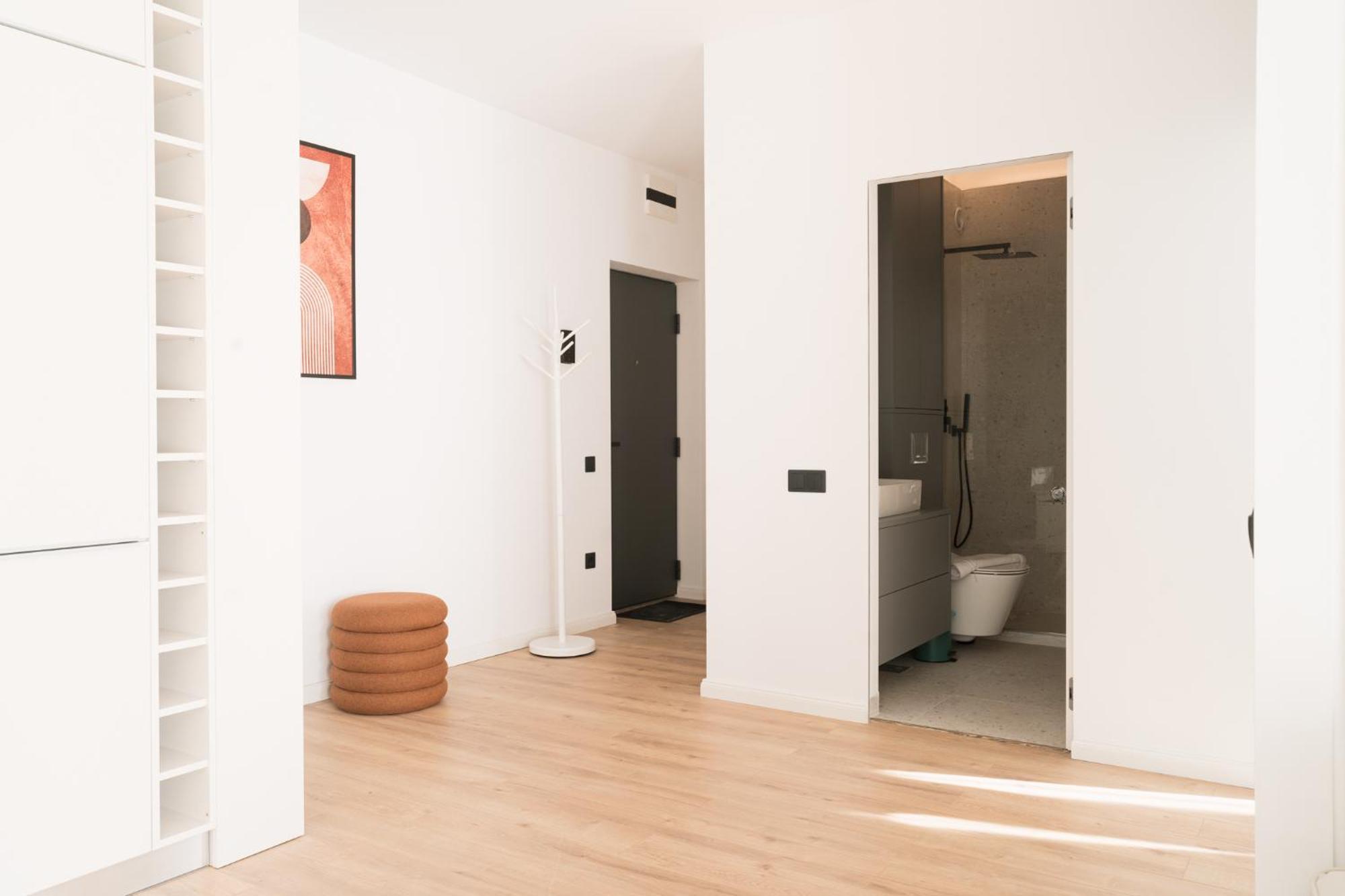 Flow Apartment 1 Bedroom With Parking คลูจ-นาโปกา ภายนอก รูปภาพ