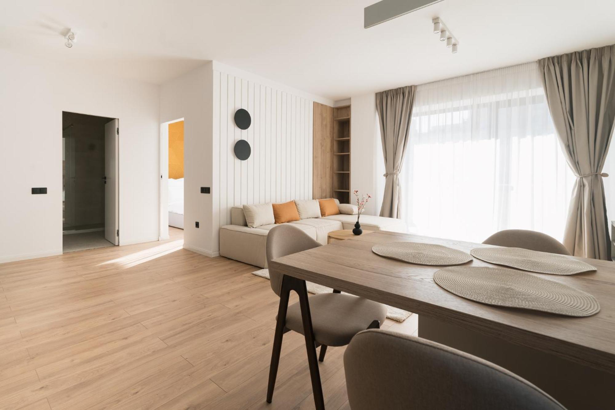 Flow Apartment 1 Bedroom With Parking คลูจ-นาโปกา ภายนอก รูปภาพ