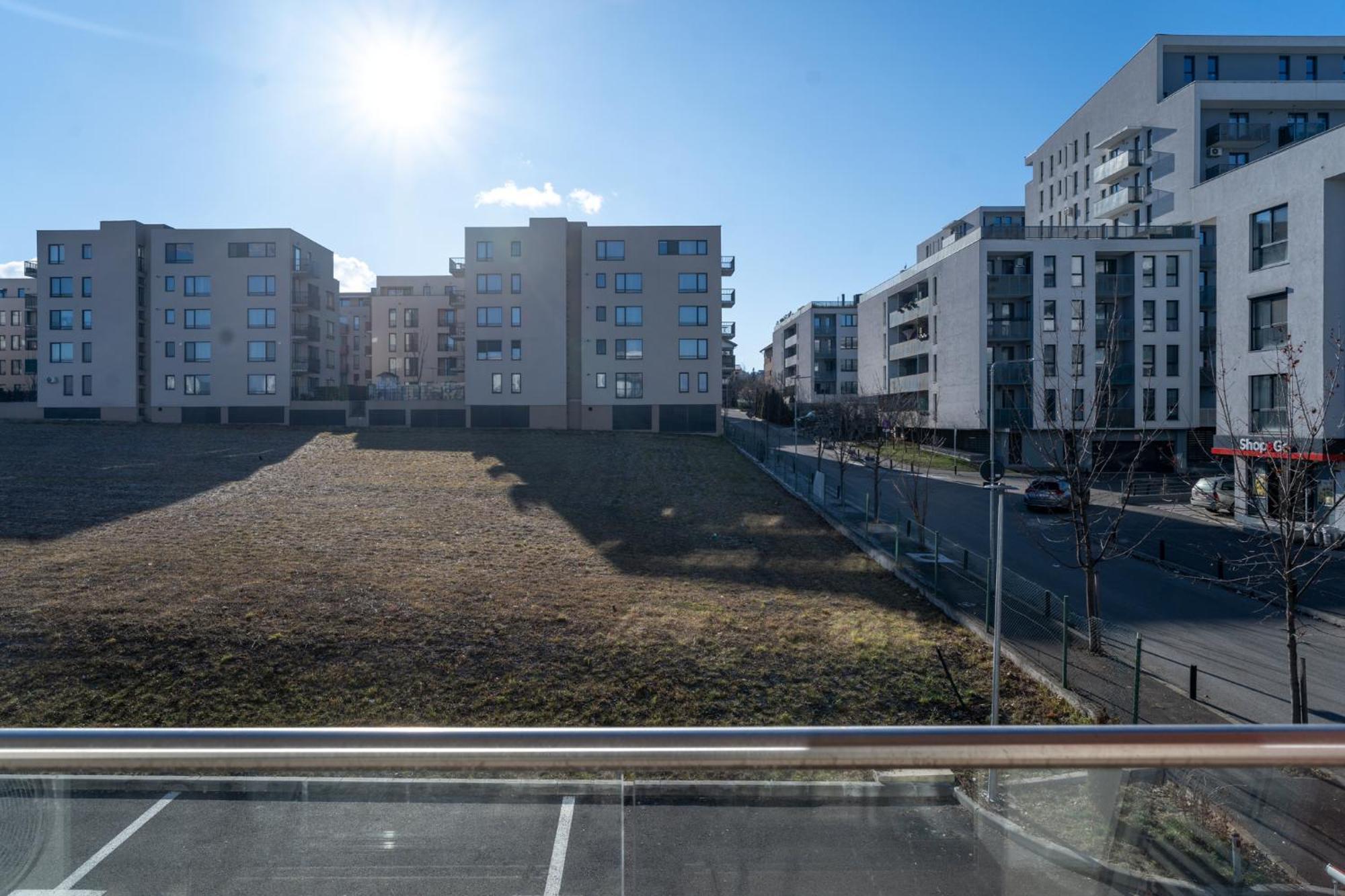 Flow Apartment 1 Bedroom With Parking คลูจ-นาโปกา ภายนอก รูปภาพ