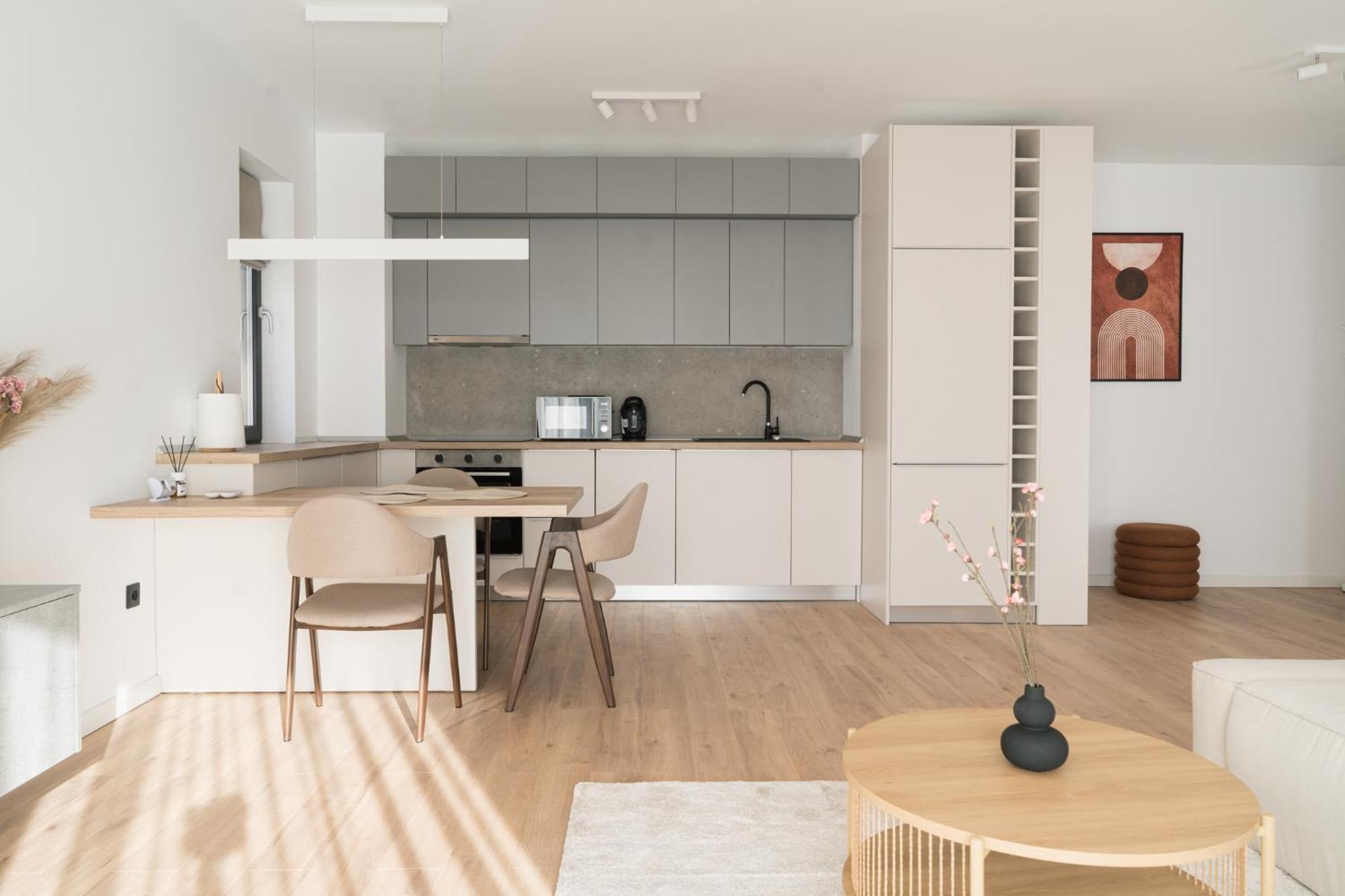 Flow Apartment 1 Bedroom With Parking คลูจ-นาโปกา ภายนอก รูปภาพ